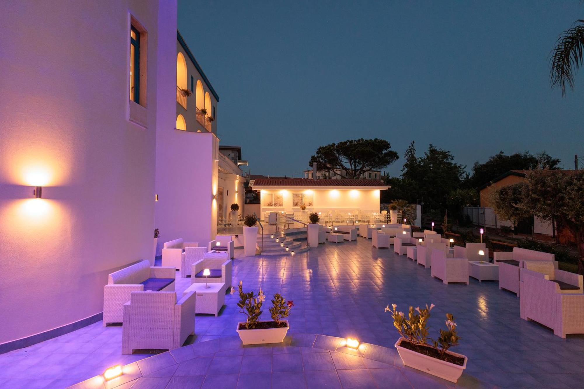 Poseidonia Mare 3*