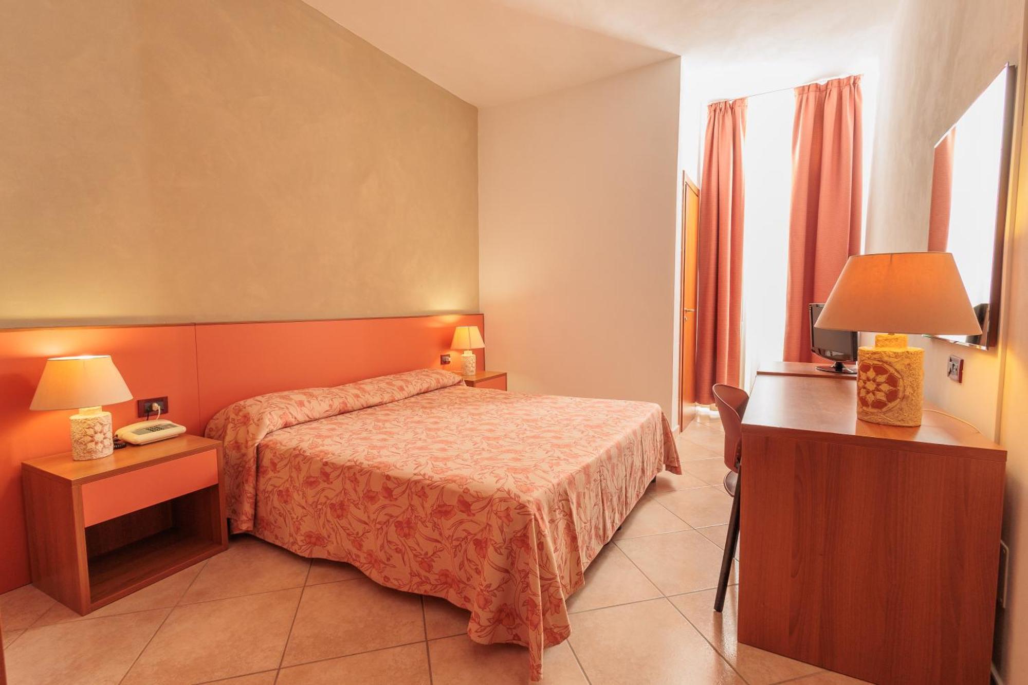 Poseidonia Mare 3*